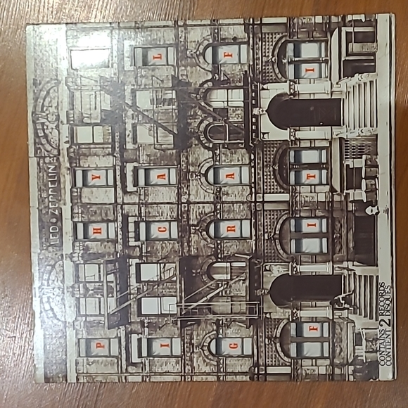 Led Zeppelin 1975 Double Album set in very good condition "Pysical Grafitti" - Picture 1 of 6